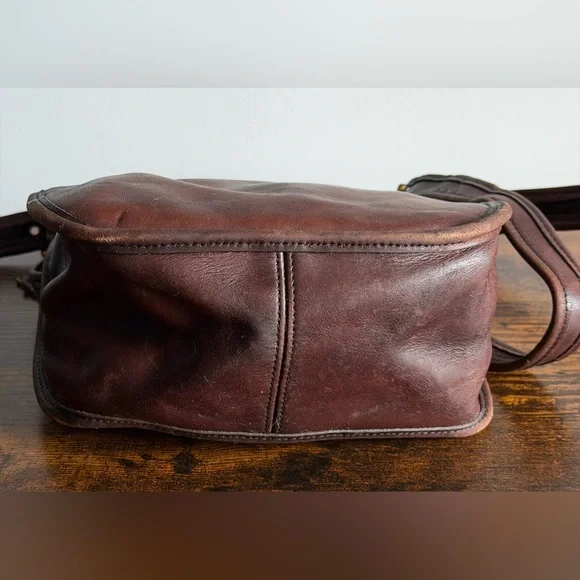 Coach Vintage Leather Bag – Like New - Picture 4 of 9